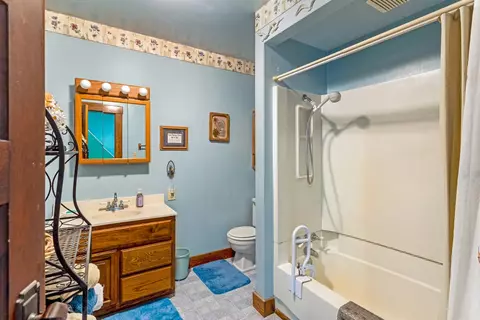 330 Exchange St, Marshall, MI 49068 photo 26