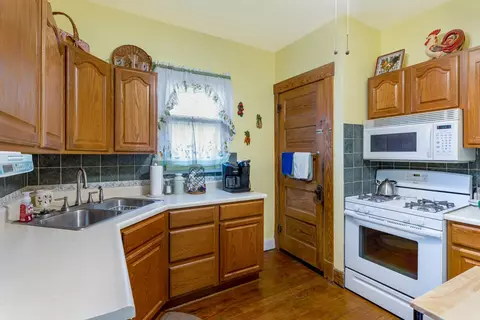 330 Exchange St, Marshall, MI 49068 photo 17