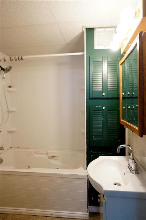 1202 Lansing Ave, Jackson, MI 49202 photo 16