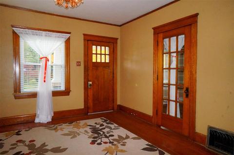 1106 Norfolk St, Jackson, MI 49202 photo 3