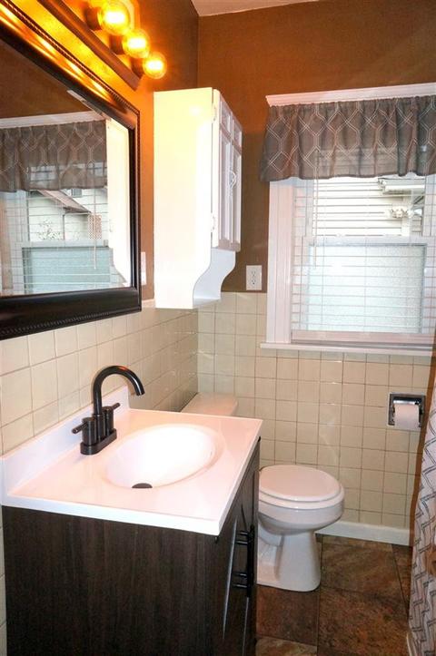 1106 Norfolk St, Jackson, MI 49202 photo 21