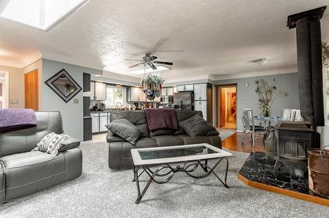 6521 Trumble, Jackson, MI 49201 photo 5