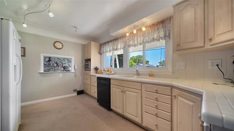 1304 Gerry Dr, Jackson, MI 49202 photo 4