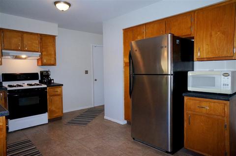 832 Ellery Ave, Jackson, MI 49202 photo 10