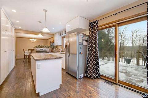 6374 Pepper Tree Ln, Jackson, MI 49201 photo 9