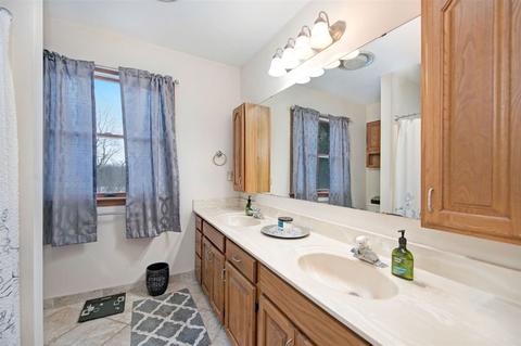 6374 Pepper Tree Ln, Jackson, MI 49201 photo 22