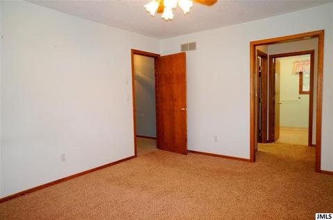 8875 Mccain Rd, Parma, MI 49269 photo 17