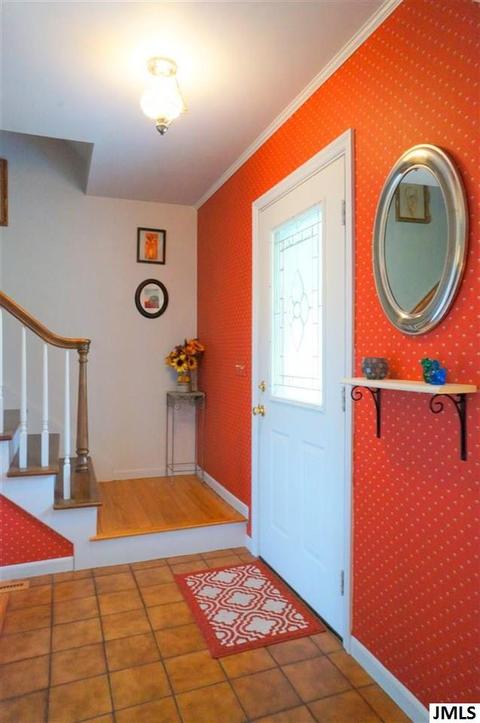 3762 Hitching Post Rd, Jackson, MI 49201 photo 2