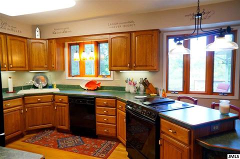 3762 Hitching Post Rd, Jackson, MI 49201 photo 6