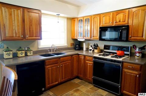 7921 King Rd, Spring Arbor, MI 49283 photo 7