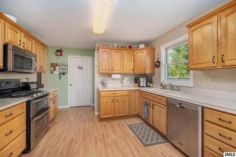 10252 Page Ave, Jackson, MI 49201 photo 9