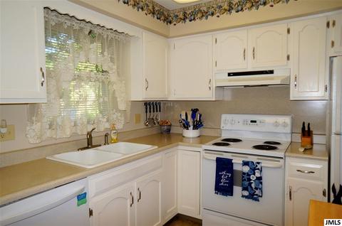 1954 Elmhurst Ln, Jackson, MI 49201 photo 7