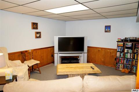 1954 Elmhurst Ln, Jackson, MI 49201 photo 21
