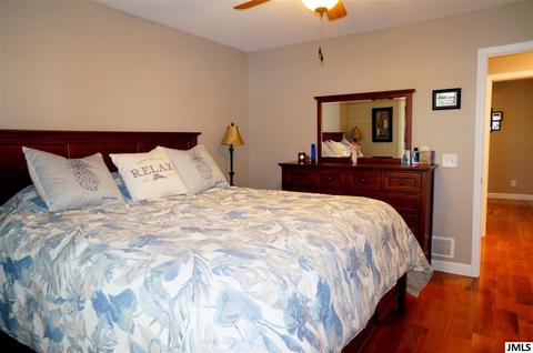 281 Edgewood Dr, Jackson, MI 49201 photo 14
