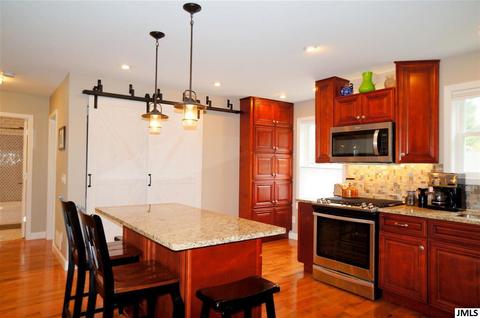281 Edgewood Dr, Jackson, MI 49201 photo 10