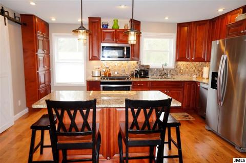 281 Edgewood Dr, Jackson, MI 49201 photo 7