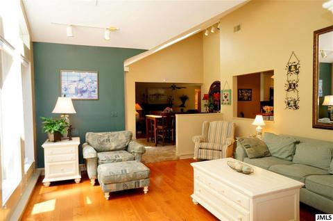 908 Briarcliff Rd, Jackson, MI 49203 photo 15