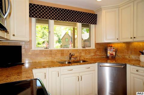 908 Briarcliff Rd, Jackson, MI 49203 photo 8