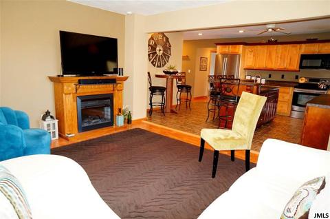 6466 Brooklyn Rd, Jackson, MI 49201 photo 2