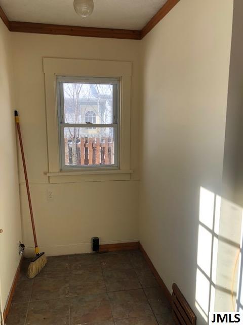605 E Bird, Jackson, MI 49203 photo 5