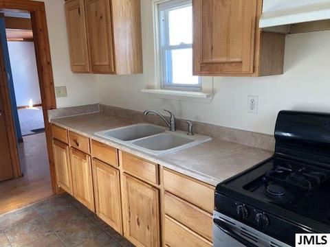 605 E Bird, Jackson, MI 49203 photo 8