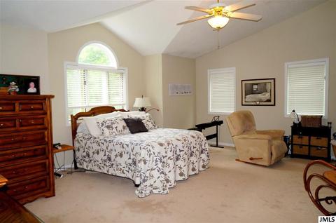 2203 Creglow Dr, Jackson, MI 49203 photo 17