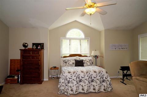 2203 Creglow Dr, Jackson, MI 49203 photo 18