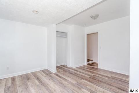 2435 W Argyle, Jackson, MI 49202 photo 11