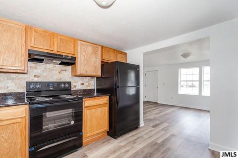 2435 W Argyle, Jackson, MI 49202 photo 9