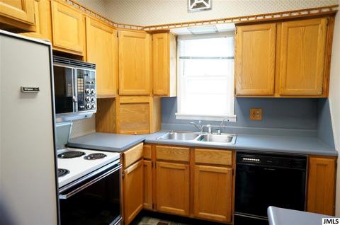206 S Gorham, Jackson, MI 49203 photo 8