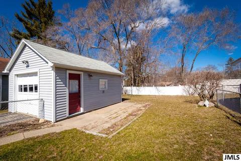 322 E Prospect St, Jackson, MI 49203 photo 4