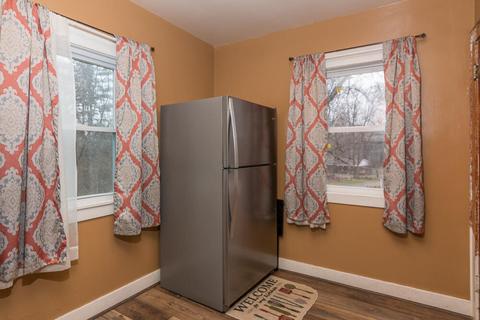607 E Hoffman, Three Rivers, MI 49093 photo 7