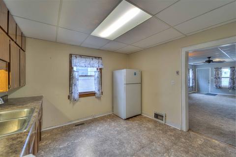 326 Clinton St, Jackson, MI 49201 photo 11