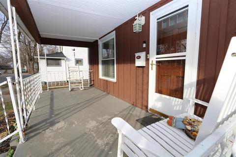 515 Cherry, Niles, MI 49120 photo 2