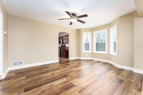 194 Hestia, Plainwell, MI 49080 photo 9