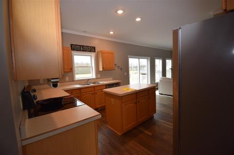13592 Rs, Scotts, MI 49088 photo 12