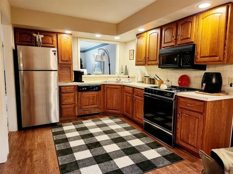 102 E Gatehouse, Edmore, MI 48829 photo 4