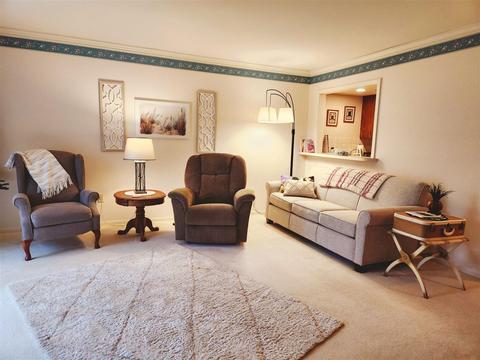 102 E Gatehouse, Edmore, MI 48829 photo 9