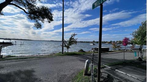 1100 Shoreline Dr, Brooklyn, MI 49230 photo 2