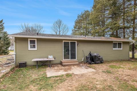 375 Kenneth, Plainwell, MI 49080 photo 5