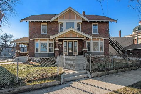 805 Cesar Chavez, Grand Rapids, MI 49503