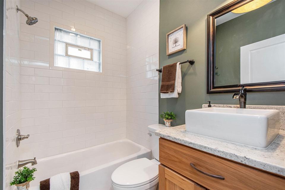  805 Cesar Chavez, Grand Rapids, MI 49503 photo 26