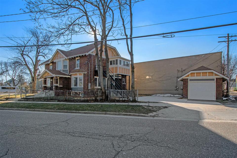  805 Cesar Chavez, Grand Rapids, MI 49503 photo 41