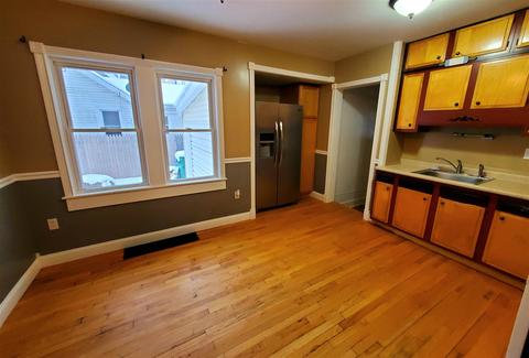 625 S Constantine, Three Rivers, MI 49093 photo 10