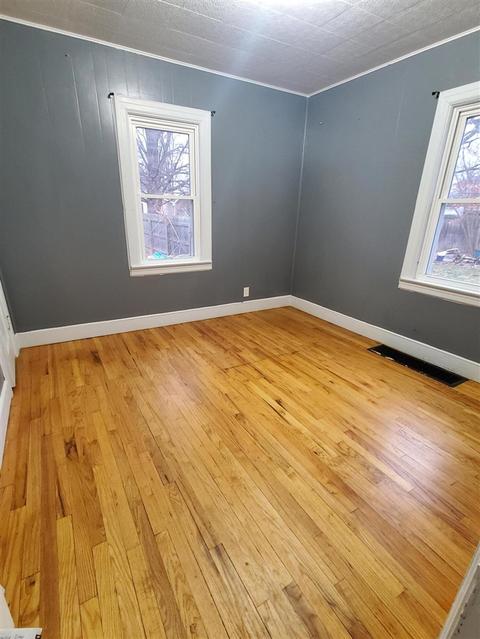 625 S Constantine, Three Rivers, MI 49093 photo 6