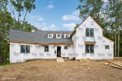 52306 E Arnold, New Buffalo, MI 49117