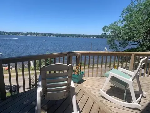 1607 Collier, Whitehall, MI 49461