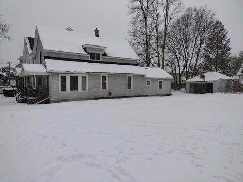 1018 First St, Jackson, MI 49203