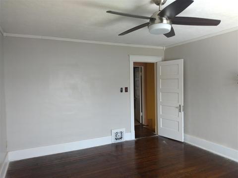 110 W 3rd, Buchanan, MI 49107 photo 16
