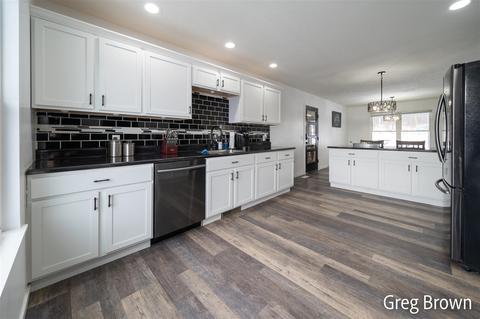 817 11th St, Plainwell, MI 49080 photo 22